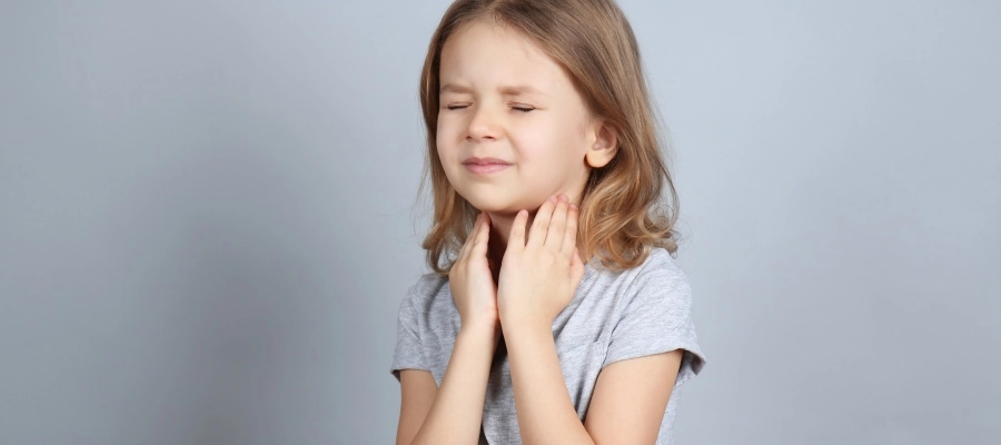 Imagem do post Como aliviar dor de garganta em criança? Quando levar o filho ao médico? 