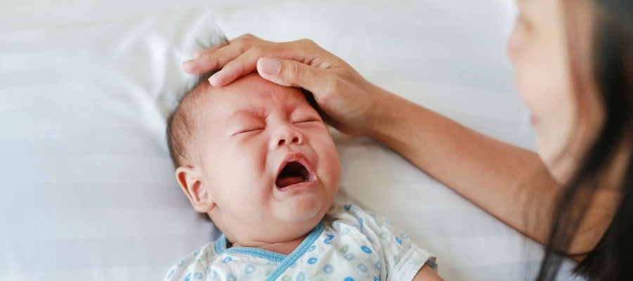 Imagem do post Bebê espirrando muito: entenda as causas e saiba como lidar